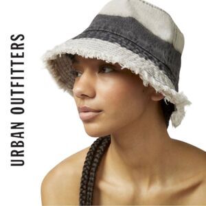 URBAN OUTFITTERS UO Avery Dip-Dyed Black Denim Bucket Hat NEW